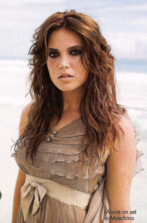 mandy-moore-elle-may-10