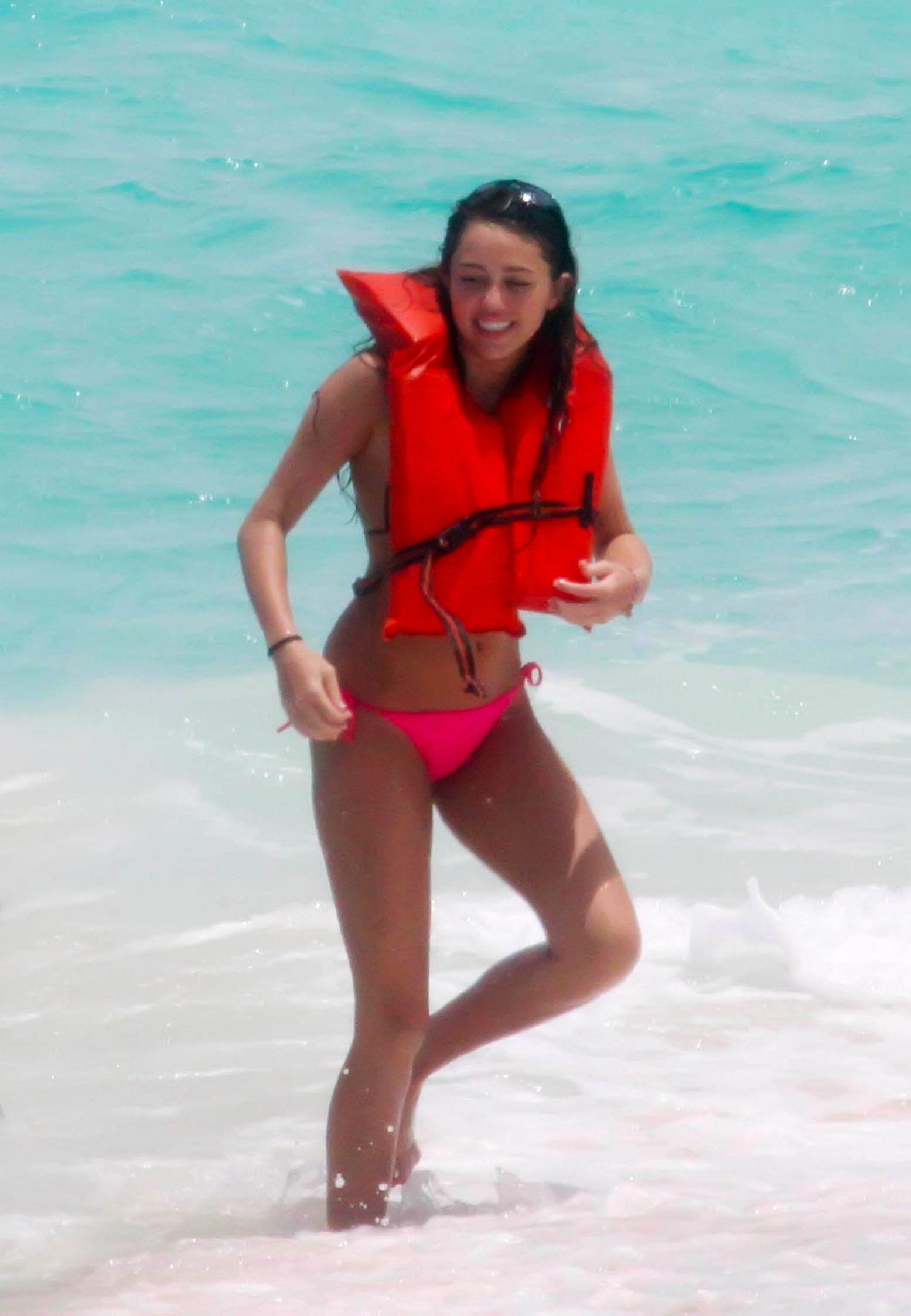 Miley34