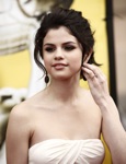 Selena3